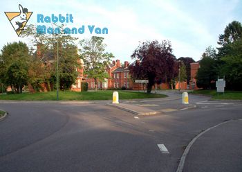 Organised man and van in Carshalton